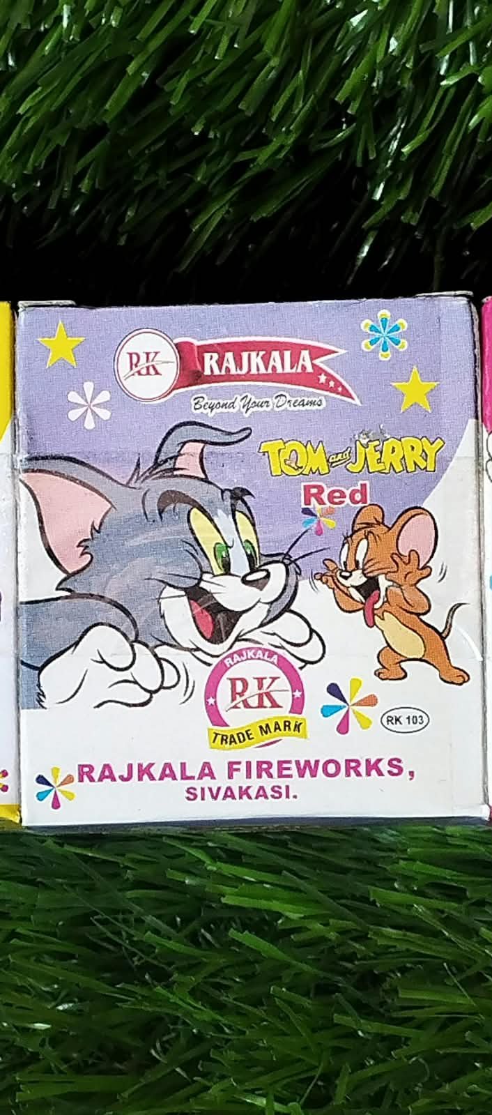 Tom & Jerry Red